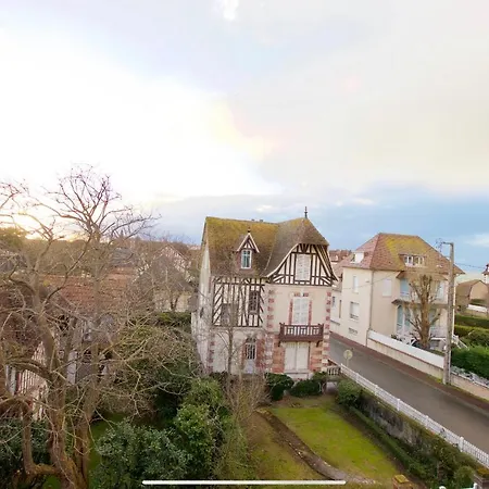 Joli Studio ☆ 100m De La Mer Et Du Centre ☆ * Cabourg