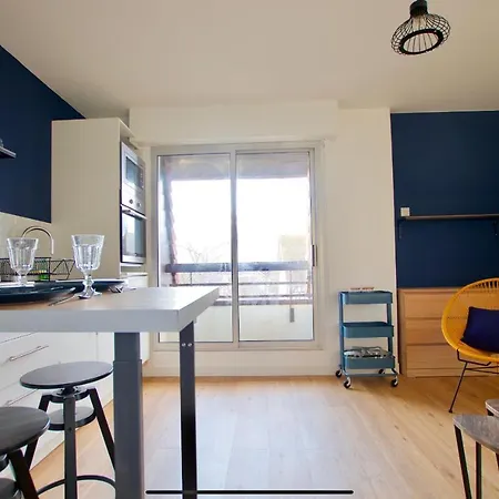 Apartment Joli Studio ☆ 100m De La Mer Et Du Centre ☆
